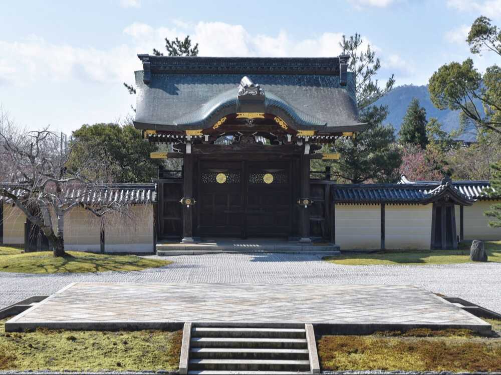 大覚寺勅使門