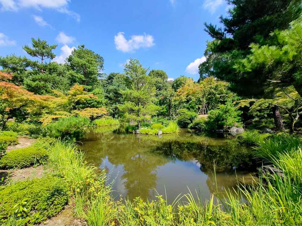 等持院心字池庭園