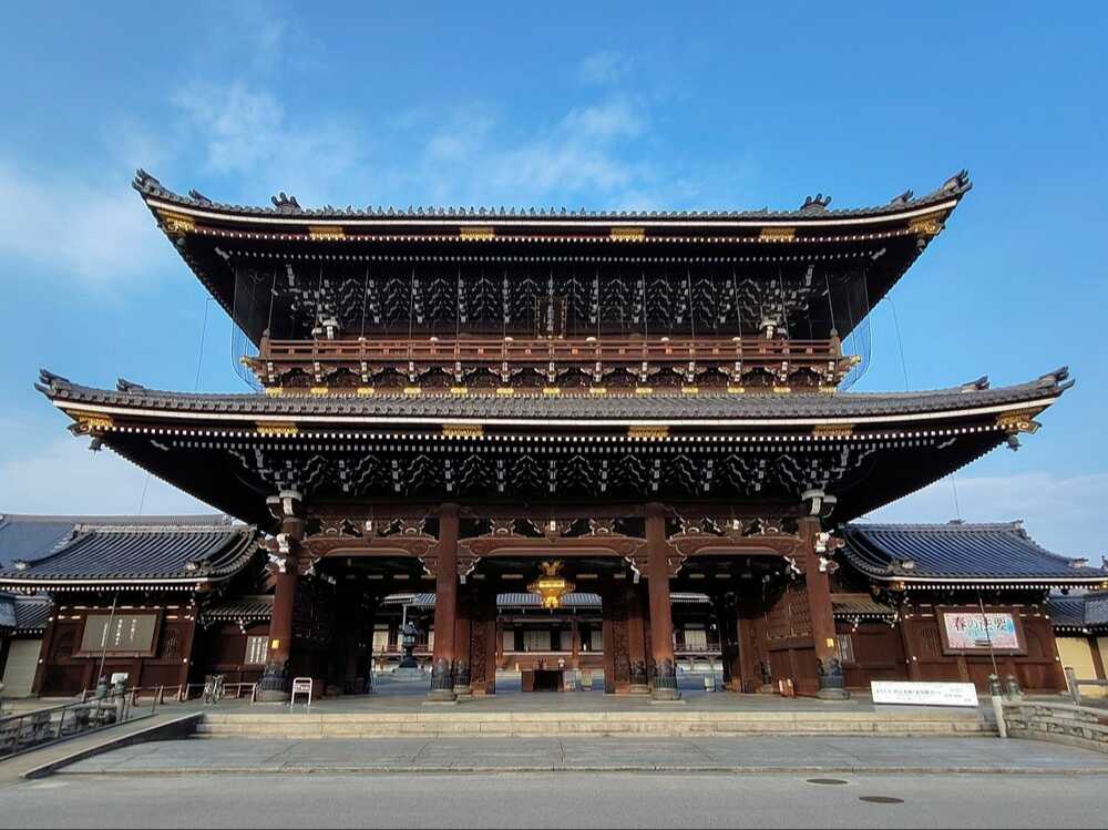 東本願寺御影堂門