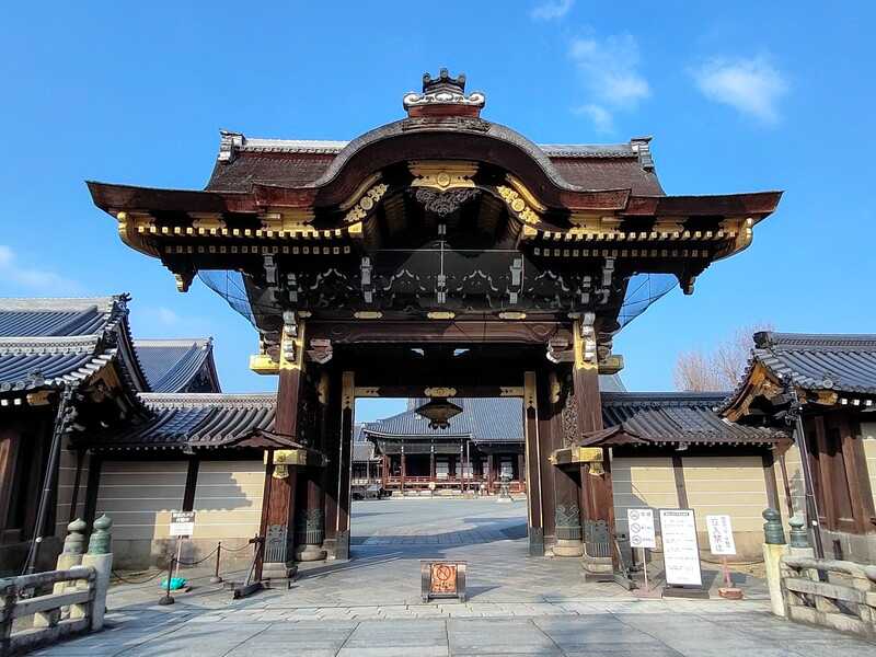 西本願寺阿弥陀堂門