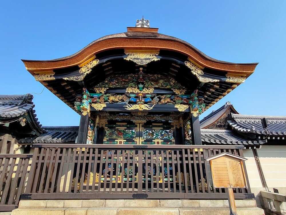 西本願寺唐門