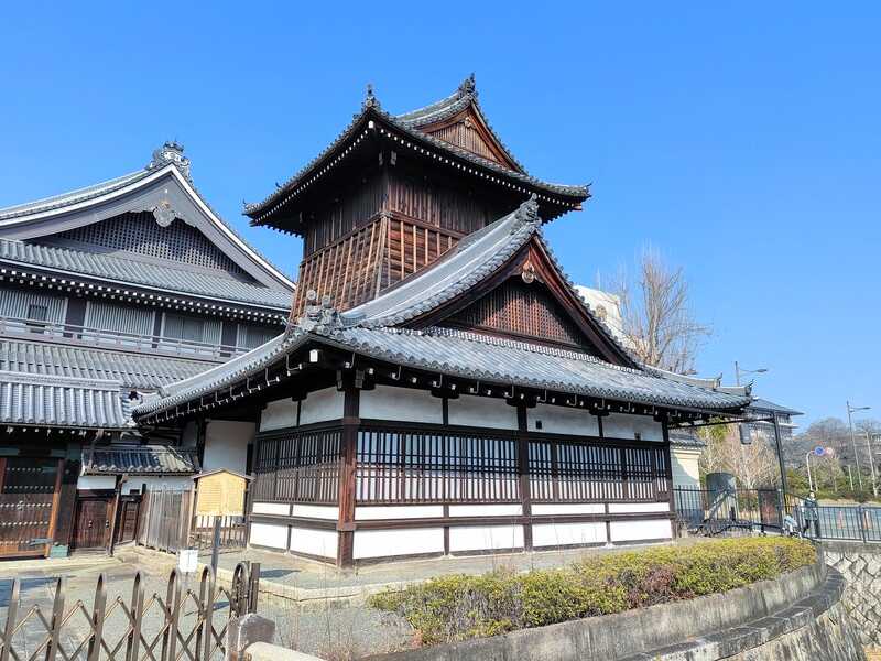 西本願寺太鼓楼